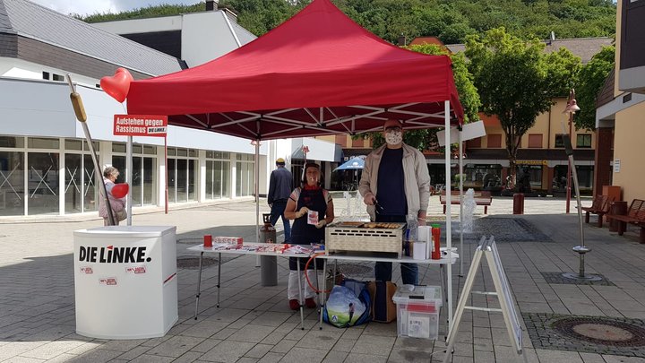 Infostand.jpeg